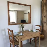 La Maisonnette, Elegant Couple's Retreat *