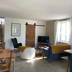 La Maisonnette, Elegant Couple's Retreat Sainte-Colombe-de-Duras