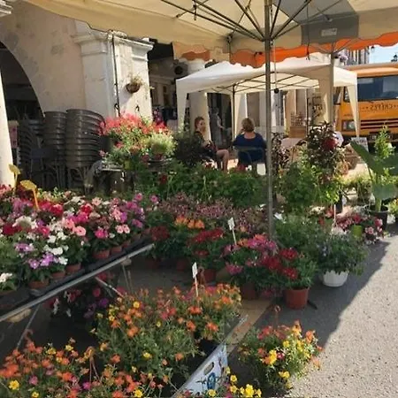 La Maisonnette, Elegant Couple's Retreat