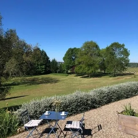 Lägenhet La Maisonnette, Elegant Couple's Retreat Sainte-Colombe-de-Duras