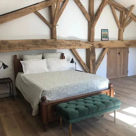 La Maisonnette, Elegant Couple's Retreat