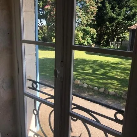 La Maisonnette, Elegant Couple's Retreat