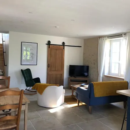 La Maisonnette, Elegant Couple's Retreat Sainte-Colombe-de-Duras