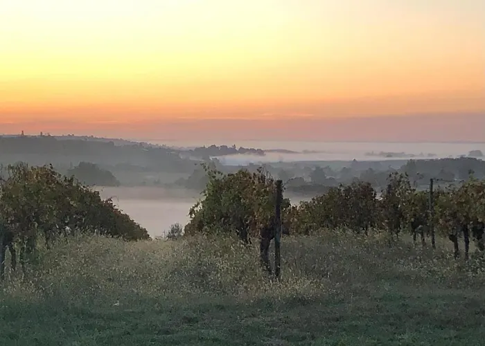 La Maisonnette, Elegant Couple's Retreat Sainte-Colombe-de-Duras