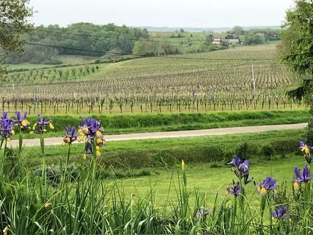 La Maisonnette, Elegant Couple's Retreat