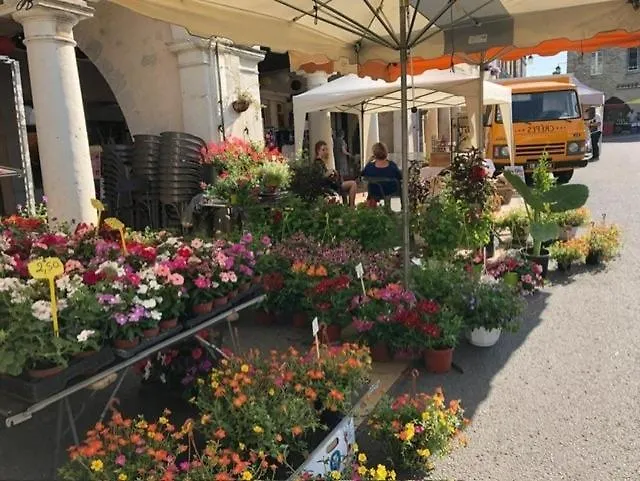 La Maisonnette, Elegant Couple's Retreat