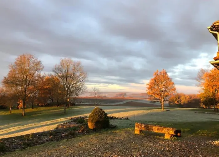 Apartman La Maisonnette, Elegant Couple's Retreat Sainte-Colombe-de-Duras